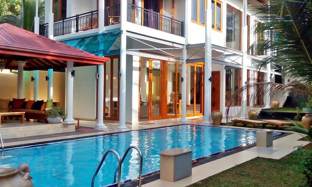 Hotel White Palace Gampaha Exteriér fotografie